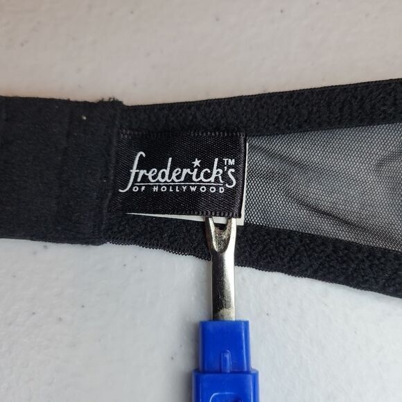 FREDERICK'S of Hollywood Green and Black Underwire Halter Bra Women's Medium Y2K - Picture 10 of 11